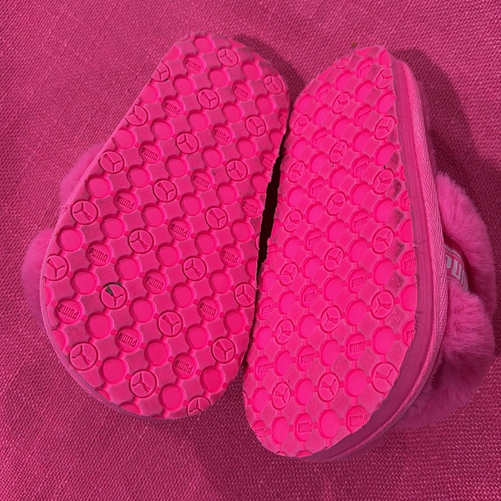 Slippers - Picture 4 of 5